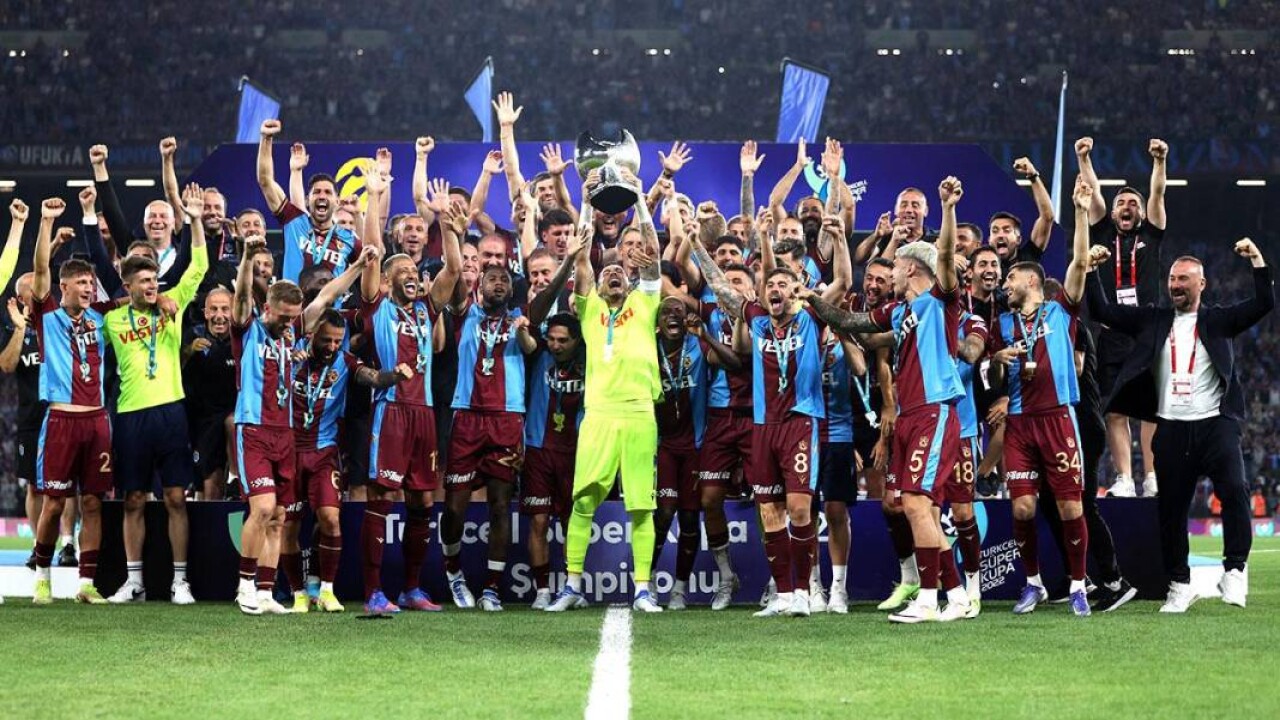 Trabzonspor'un Fenerbahçe maçı muhtemel 11'i! 18 Mayıs 2023 4