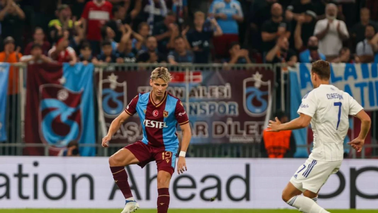 Jens Stryger Larsen Trabzonspor'da kalacak mı? Menajeri açıkladı! 5