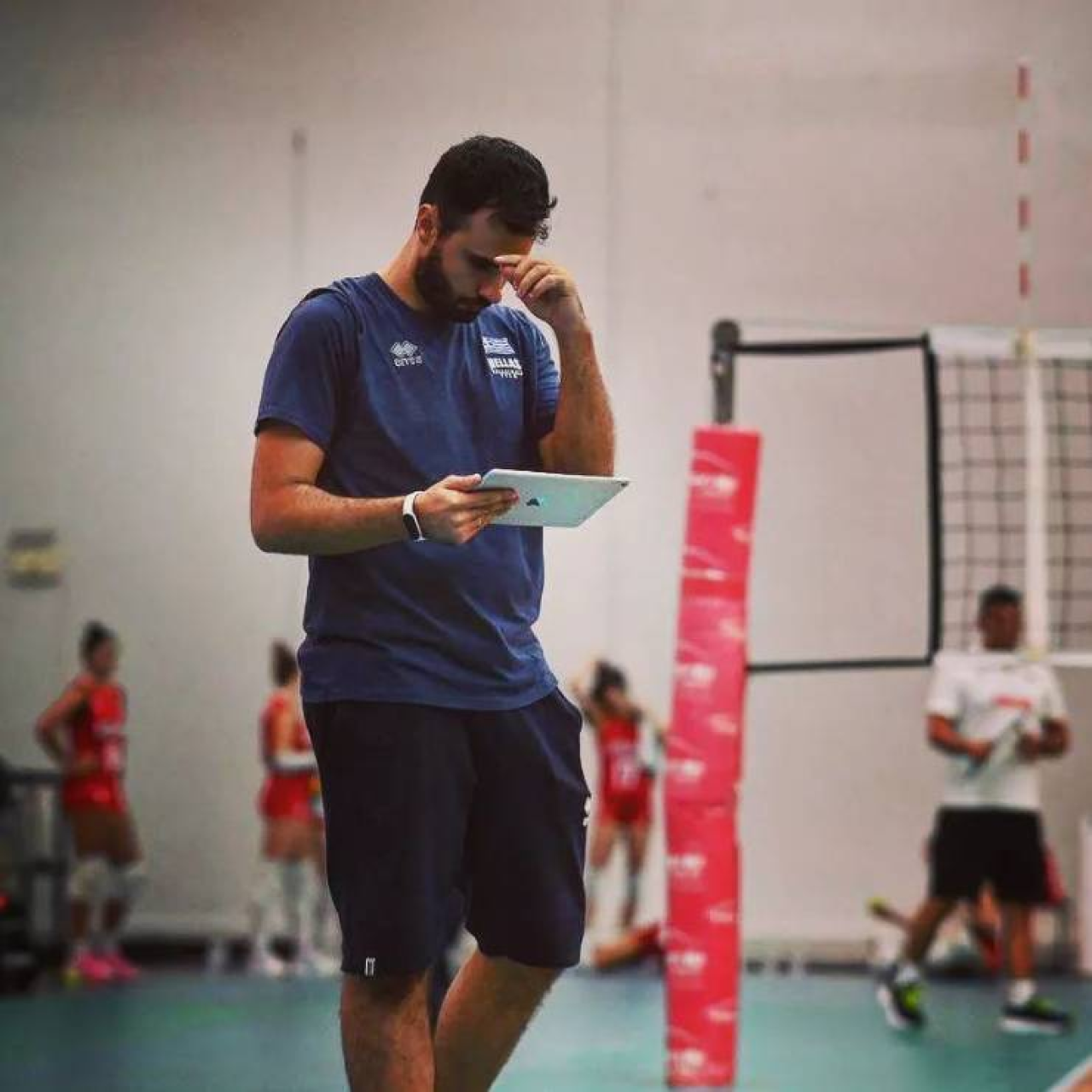 Yunanistan kadın voleybol takımının Türk antrenörü Yunus Öçal kimdir, kaç yaşında, nereli, evli mi, eşi kim, Instagram hesabı? 1