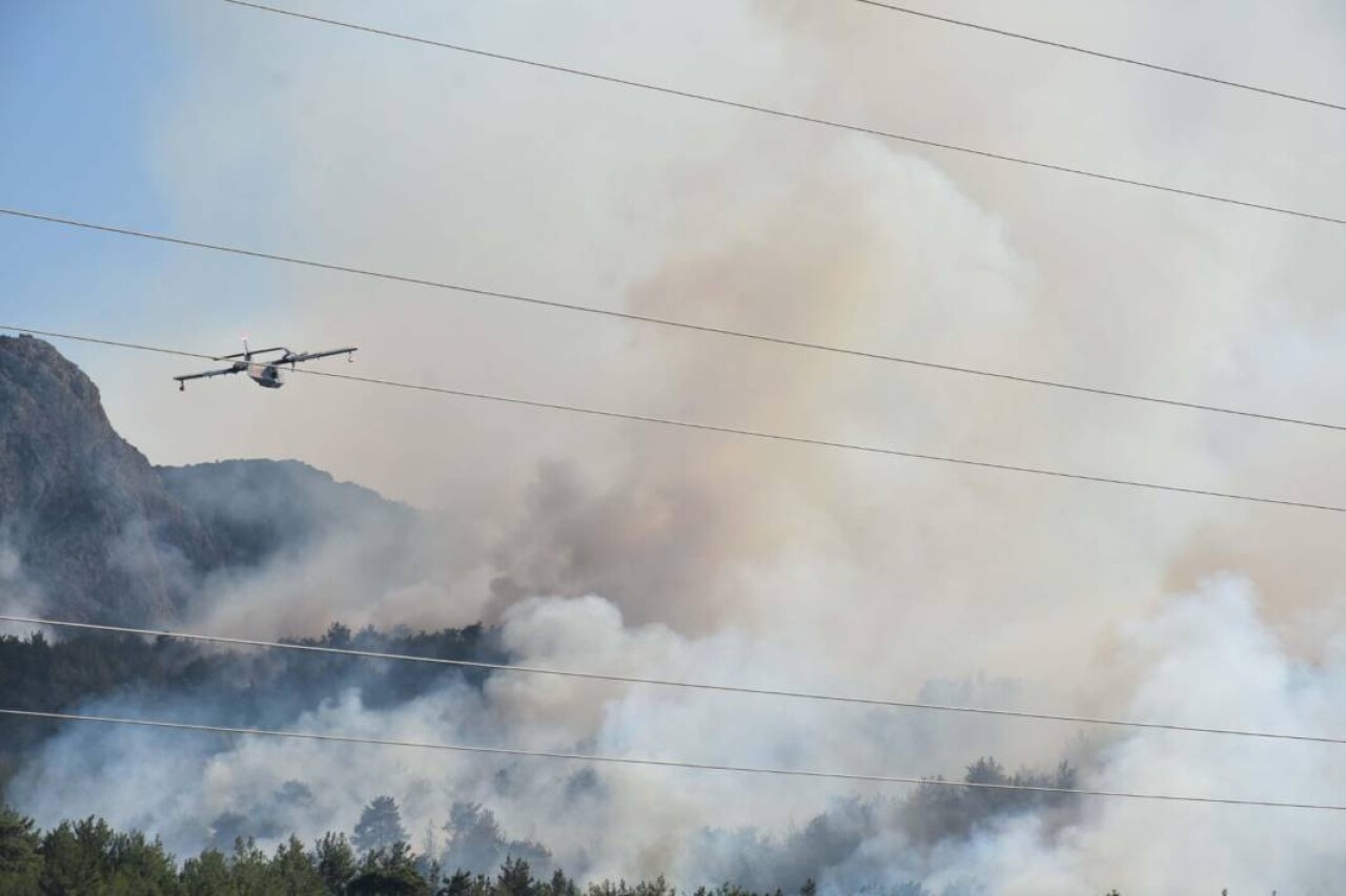 Helikopter baraja düştü: 1 mürettebatın cansız bedenine ulaşıldı 5