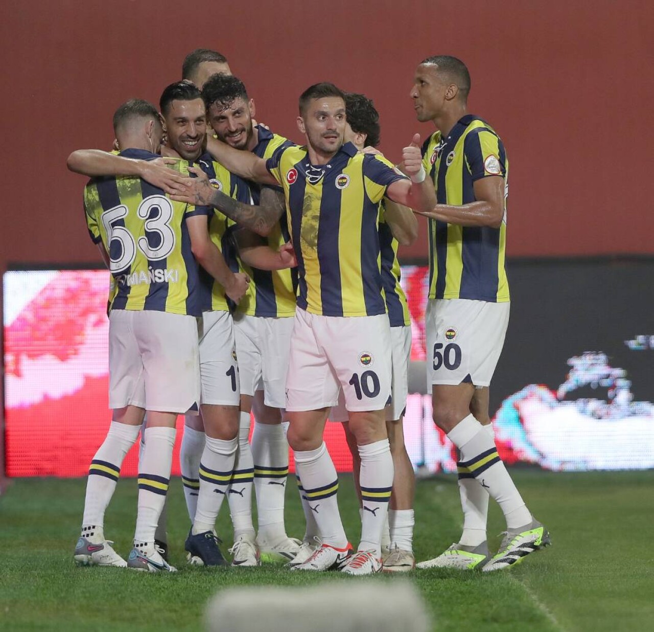 10 numara Fenerbahçe! Son kurban Pendikspor oldu... 9