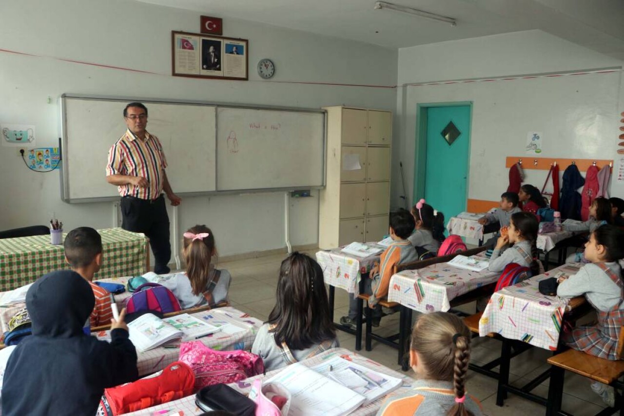 Çocukken okuduğu masal kitabından etkilenip, 44 dil öğrendi: 'Bana inanmayanlar test edebilir' 1