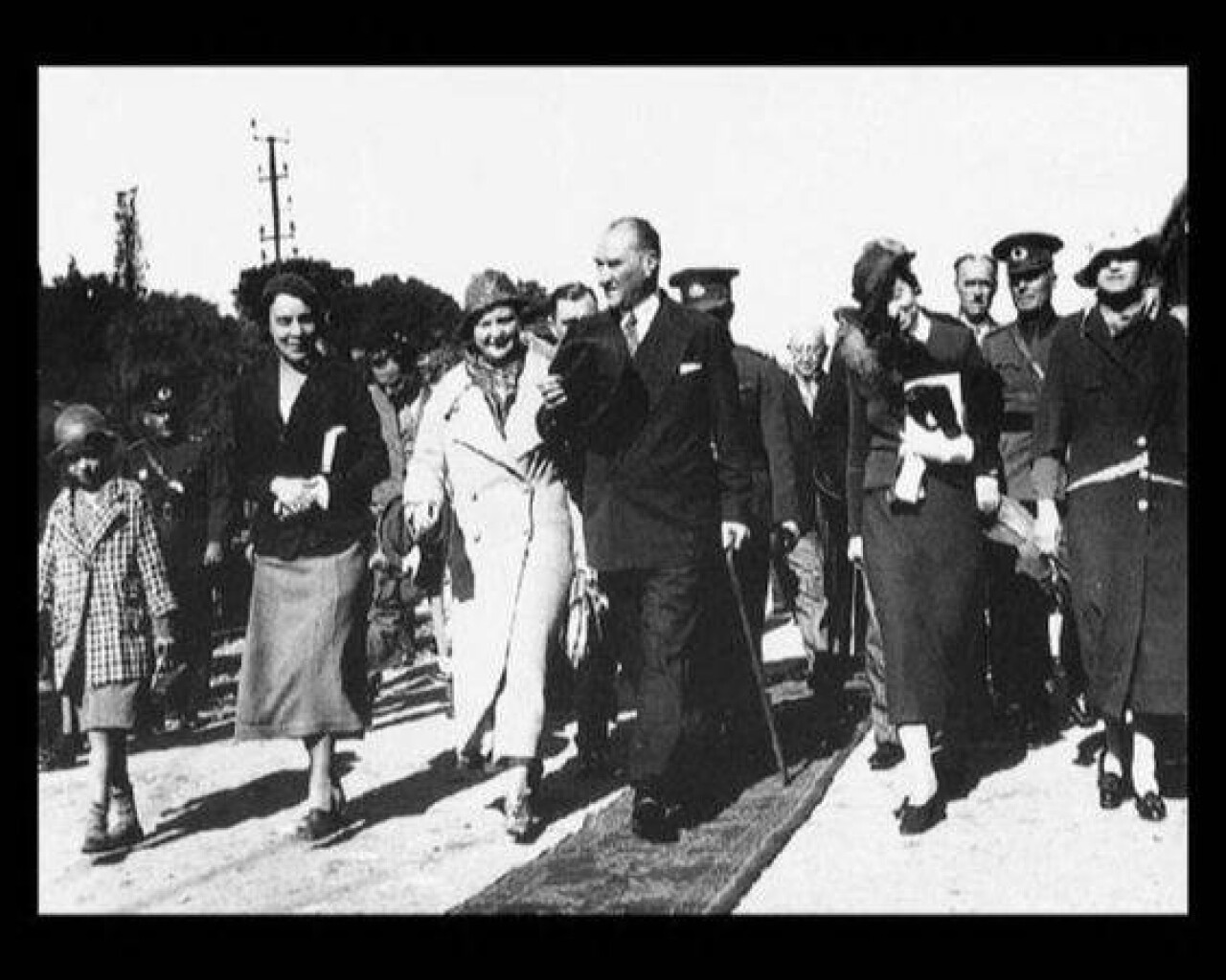 ATATÜRK'ÜN BİRBİRİNDEN GÜZEL FOTOĞRAFLARI 221