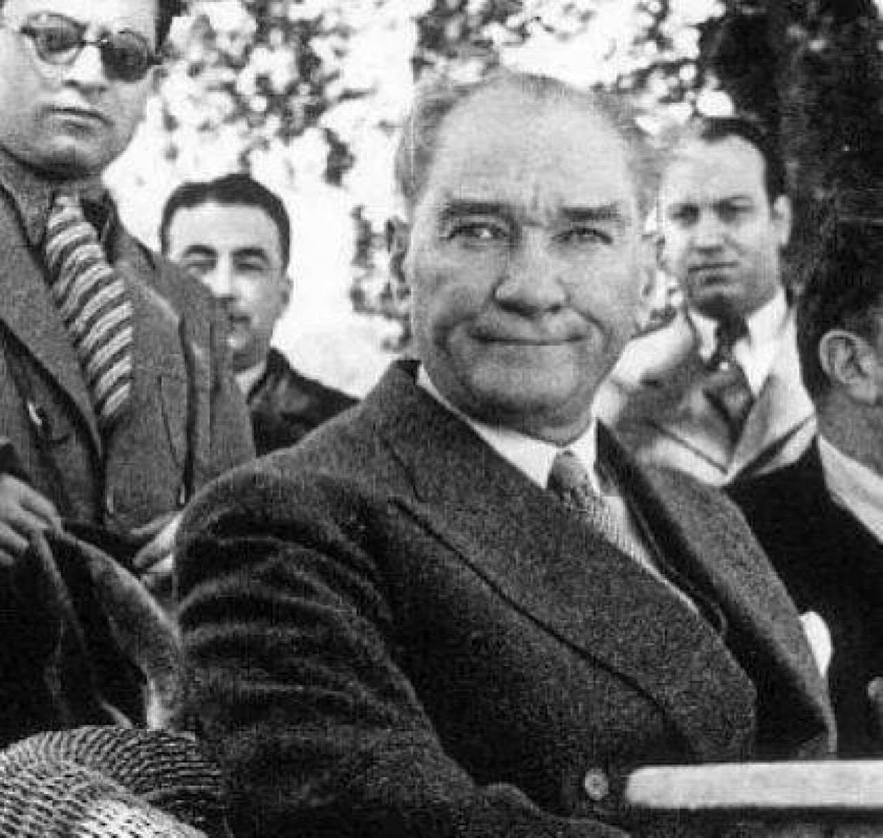 ATATÜRK'ÜN BİRBİRİNDEN GÜZEL FOTOĞRAFLARI 260