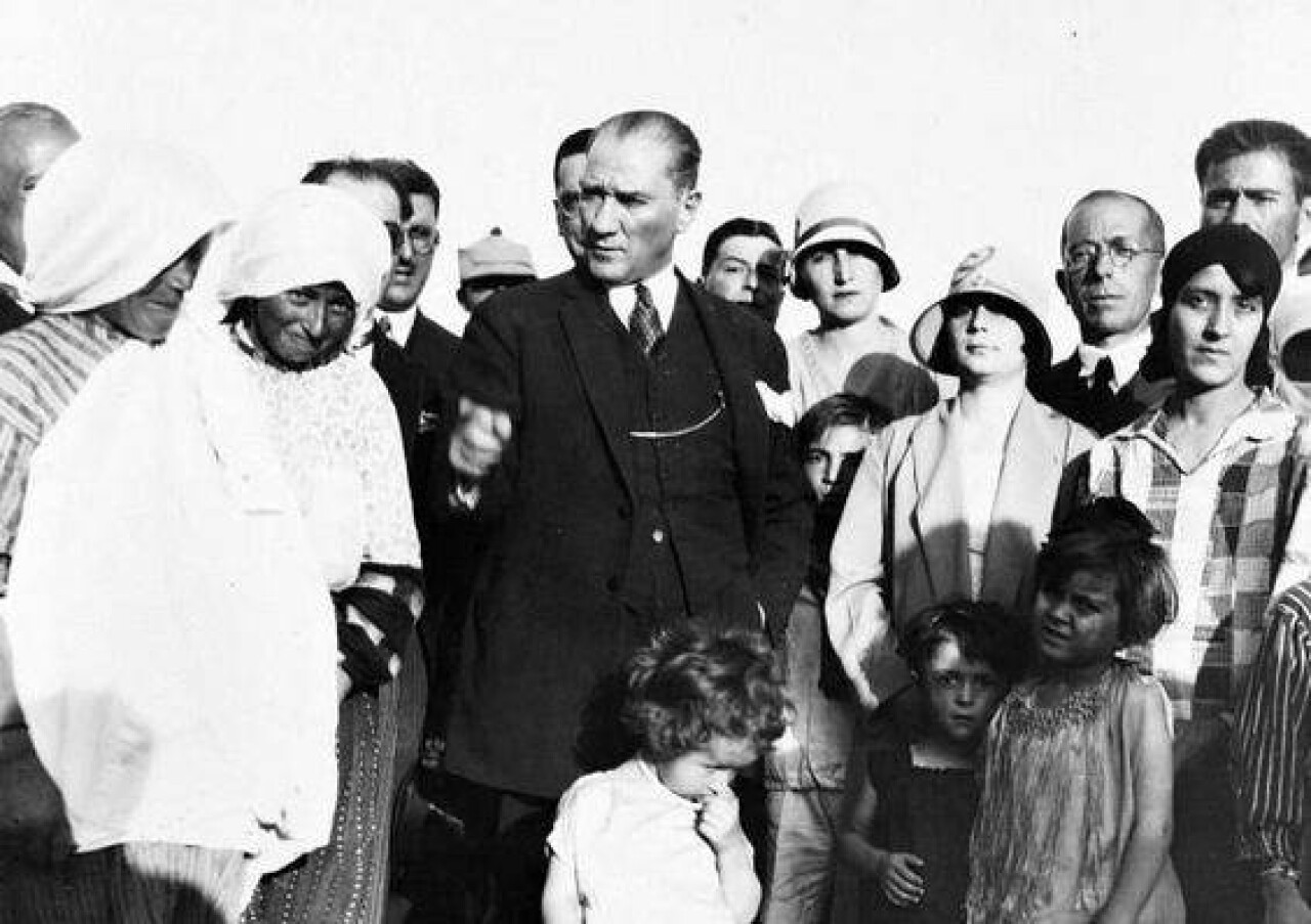 ATATÜRK'ÜN BİRBİRİNDEN GÜZEL FOTOĞRAFLARI 158