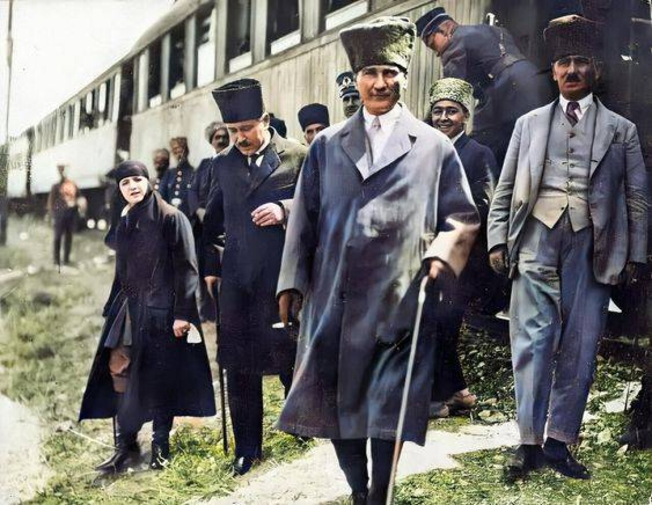 ATATÜRK'ÜN BİRBİRİNDEN GÜZEL FOTOĞRAFLARI 170