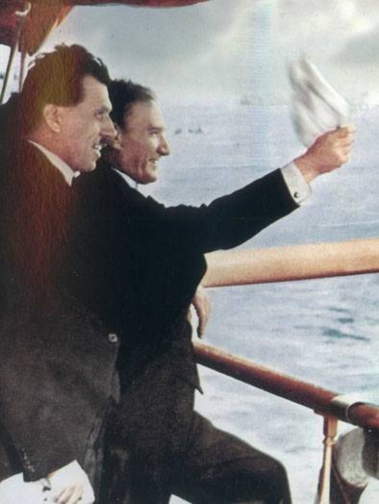 ATATÜRK'ÜN BİRBİRİNDEN GÜZEL FOTOĞRAFLARI 152