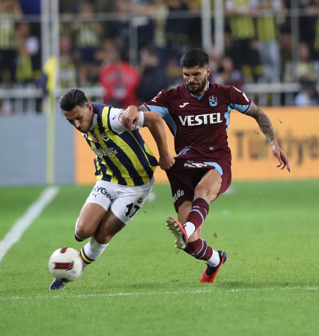 Fenerbahçe'nin serisini Trabzonspor bitirdi! 26 yıl sonra tarihe geçen zafer 22