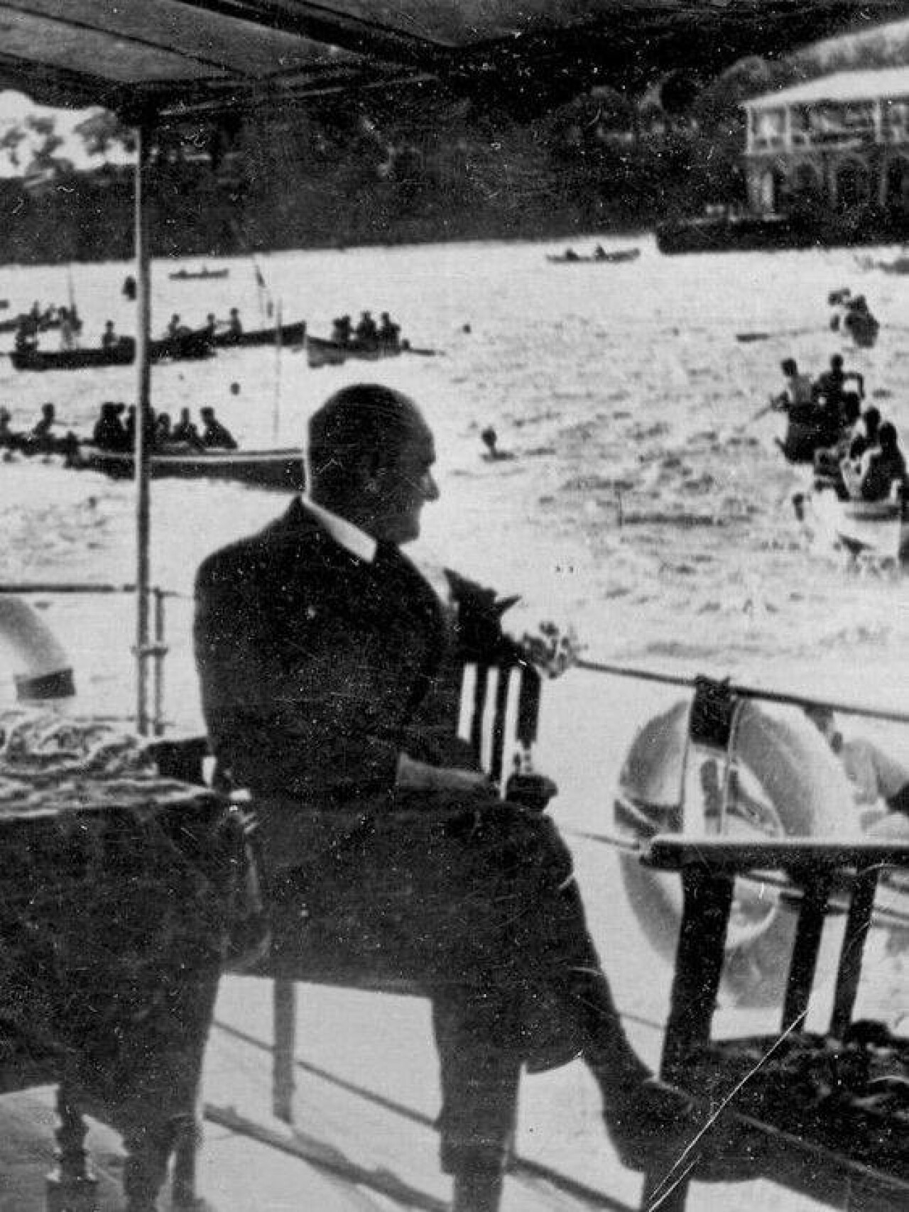 ATATÜRK'ÜN BİRBİRİNDEN GÜZEL FOTOĞRAFLARI 125