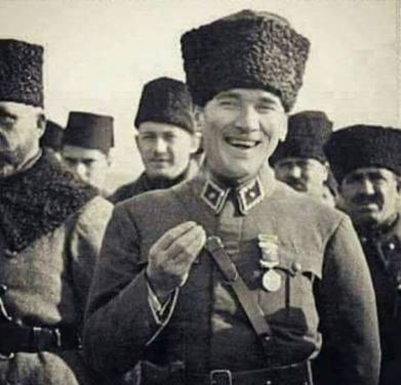 ATATÜRK'ÜN BİRBİRİNDEN GÜZEL FOTOĞRAFLARI 121