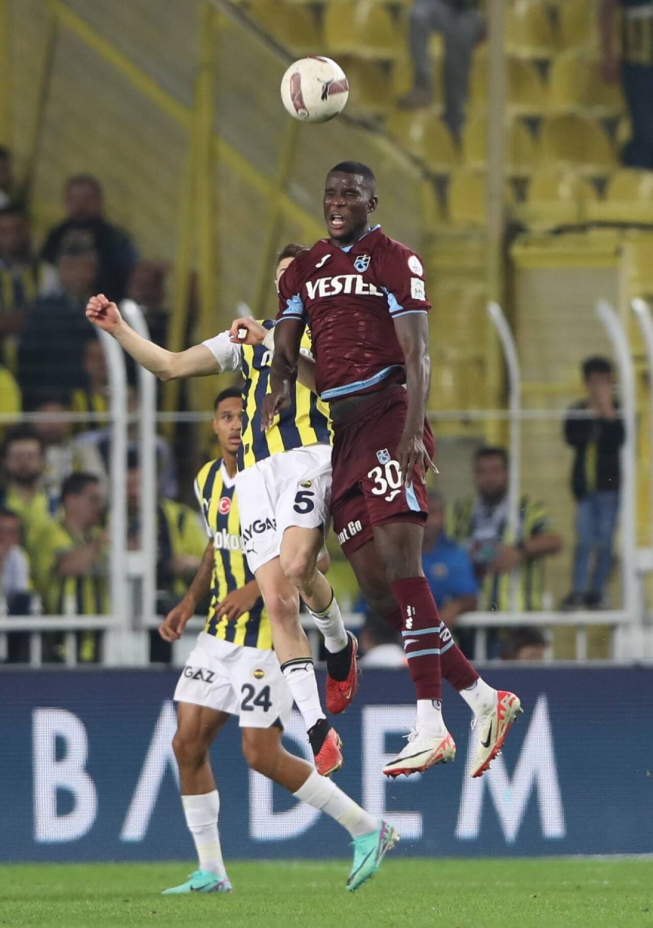 Fenerbahçe'nin serisini Trabzonspor bitirdi! 26 yıl sonra tarihe geçen zafer 18