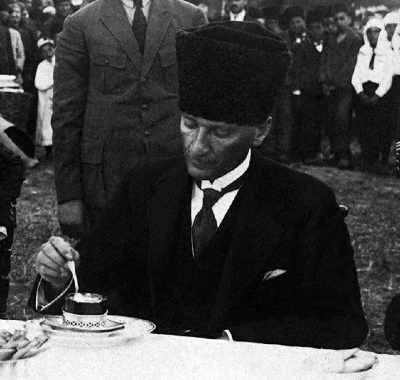 ATATÜRK'ÜN BİRBİRİNDEN GÜZEL FOTOĞRAFLARI 59