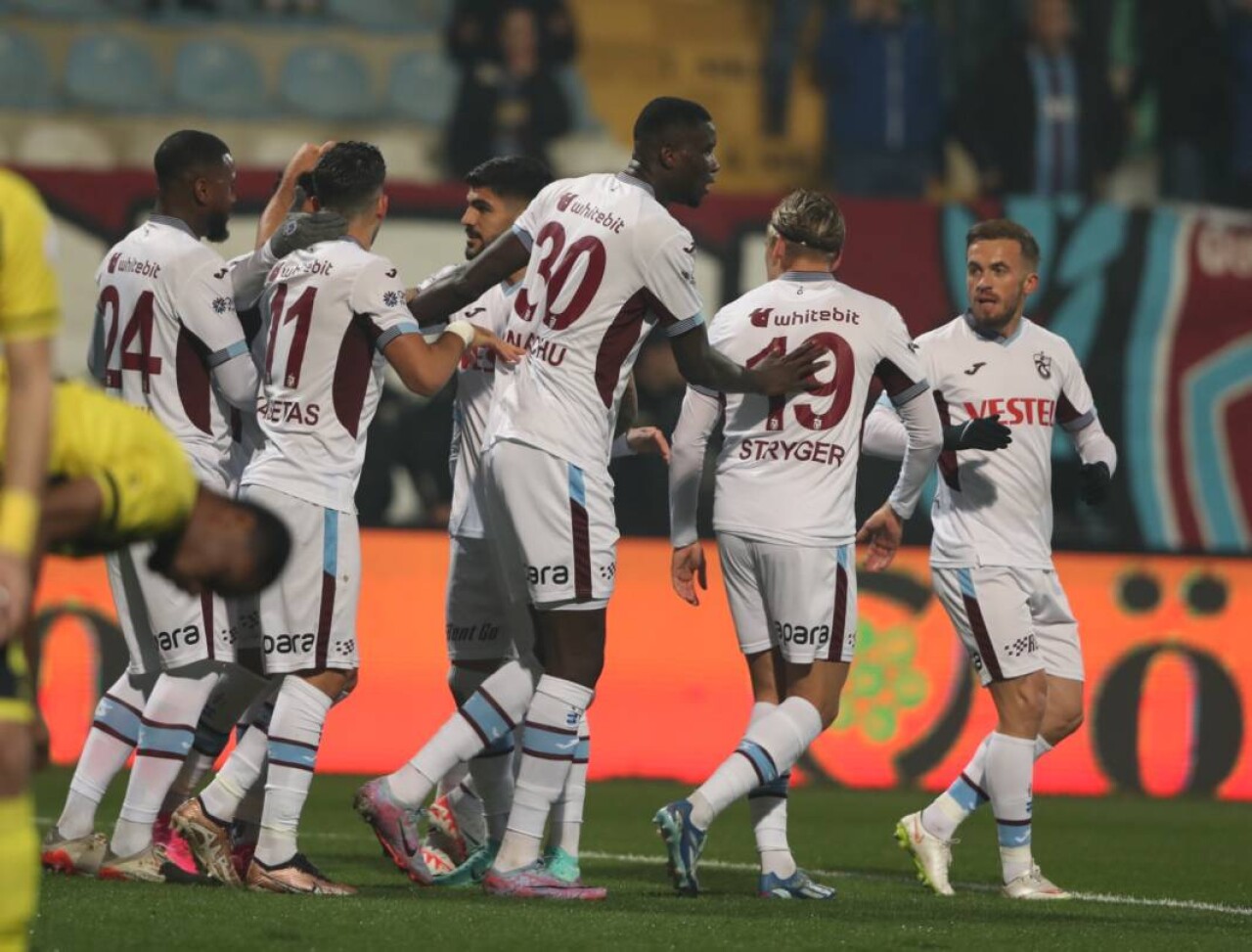 İstanbulspor-Trabzonspor maçı fotoğrafları 25