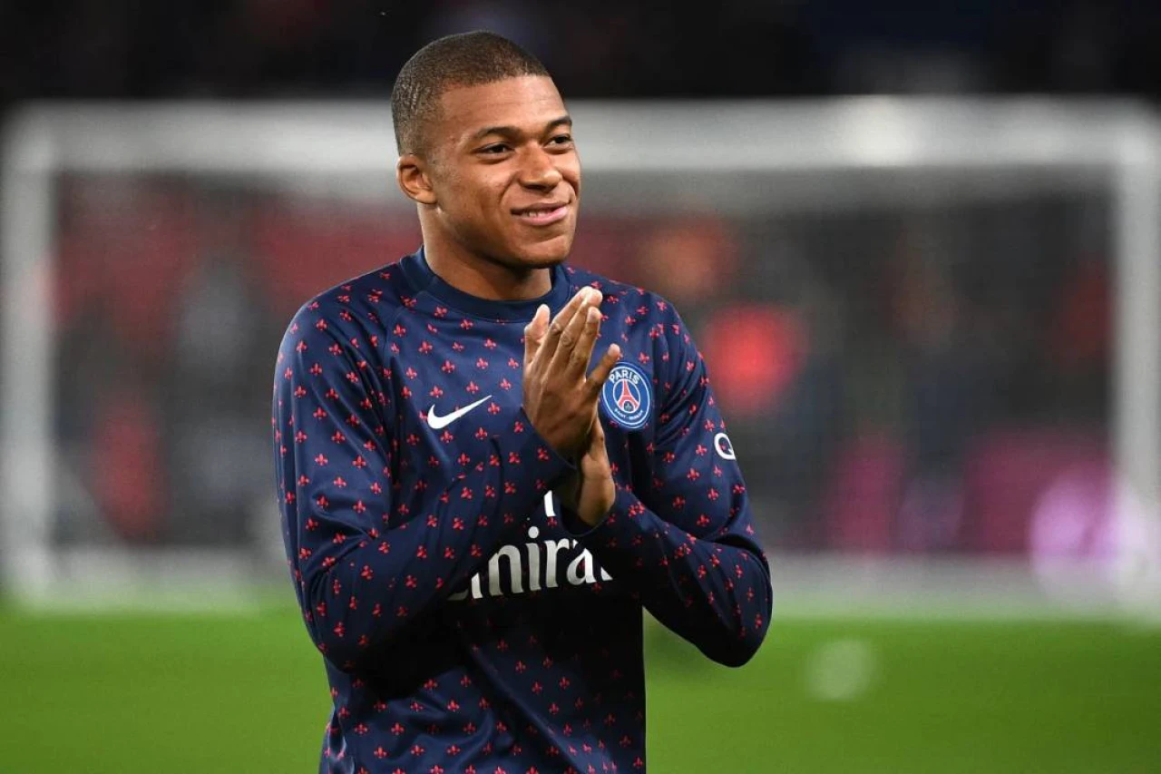 Dünya bu imzayı bekliyor! Kylian Mbappe transferi neden açıklanmadı? 5