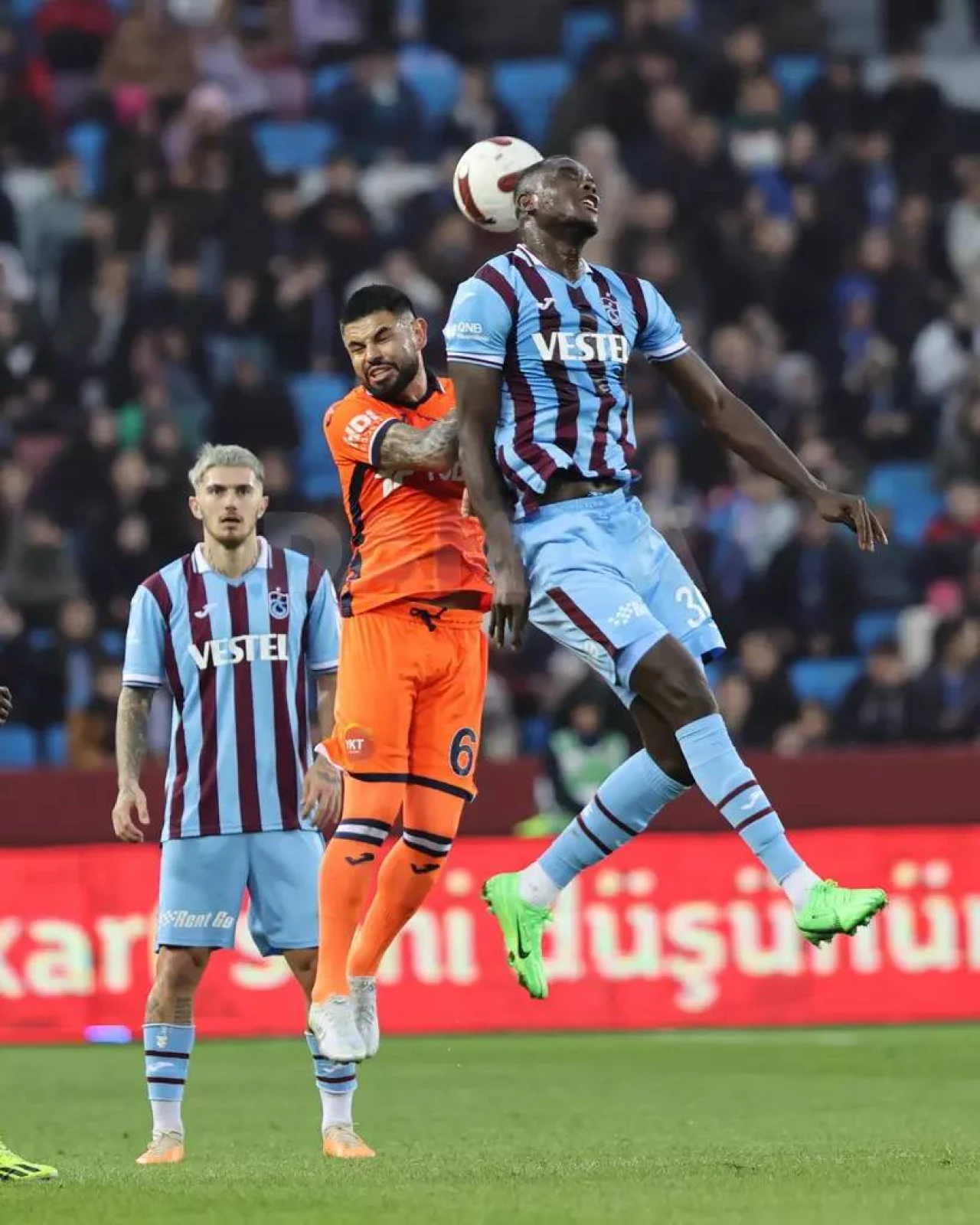 Kaostan fırtına çıktı! Trabzonspor yarı finalde 23