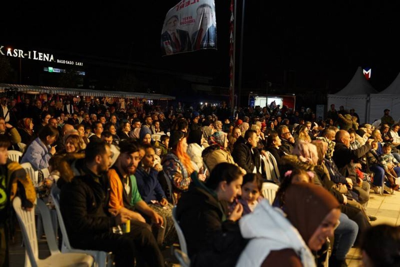 Dudullu Meydanı Ahmet Ermiş ile coştu 33