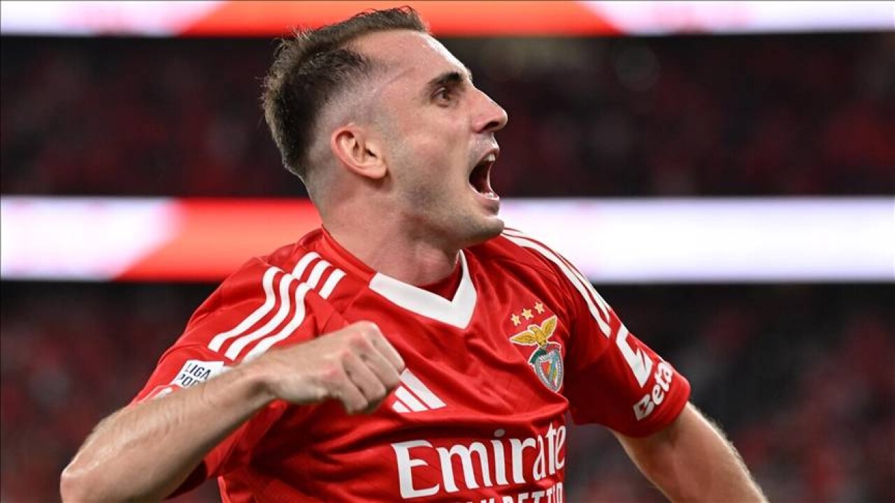 Benfica'nın yıldızı Kerem Aktürkoğlu Manchester United'a mı transfer olacak? O isim açıkladı 4