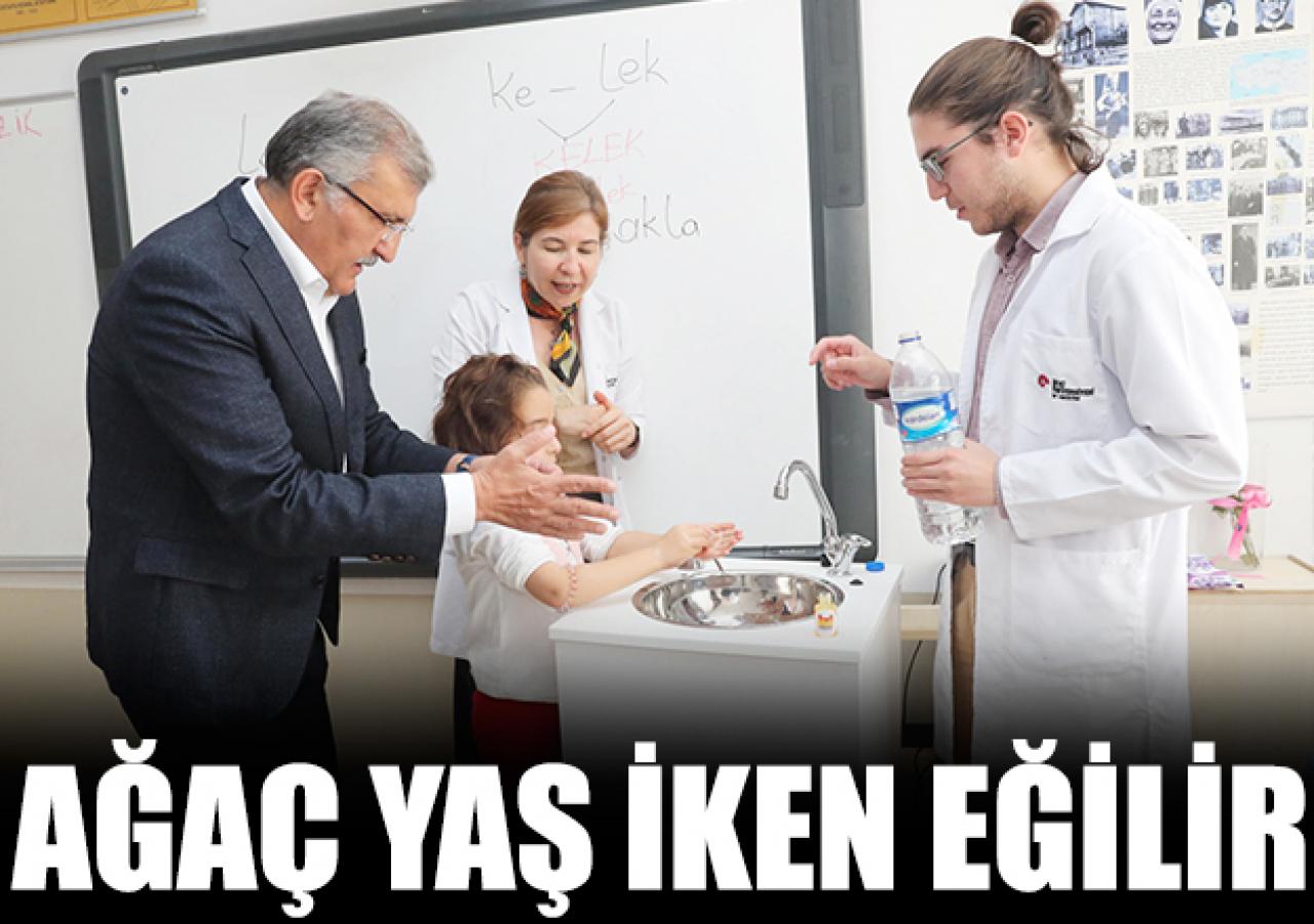 Ağaç yaş iken eğilir