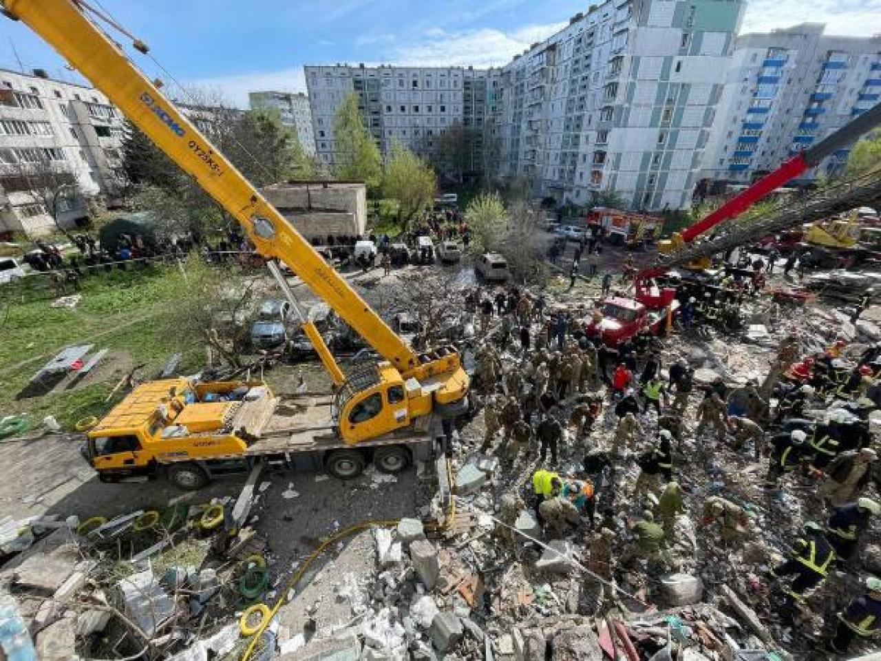 Donetsk'teki Ukraynalı askerlere yoğun savaş eğitimi