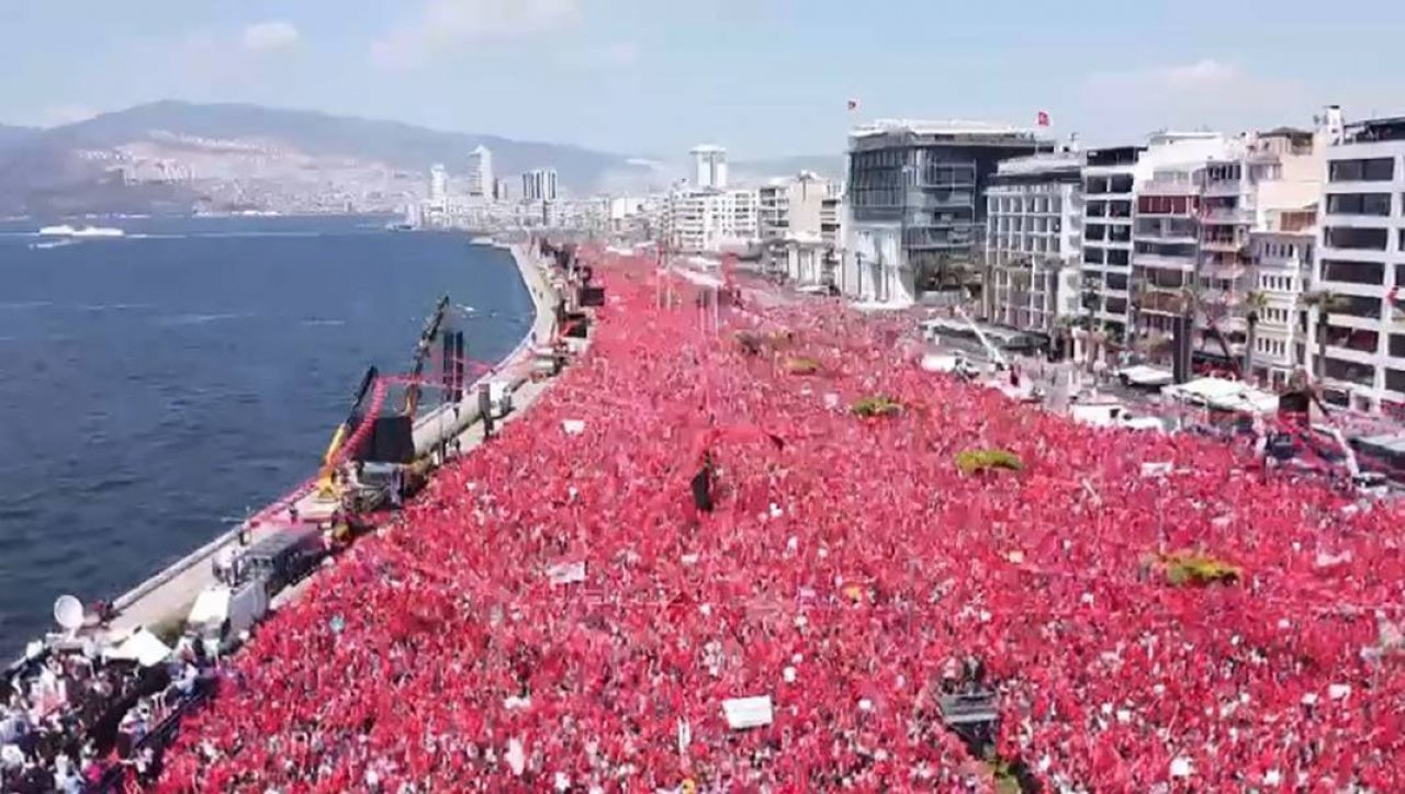 Millet İttifakı, İzmir’e çıkarma yaptı! Yüz binler Gündoğdu Meydanı’nda toplandı