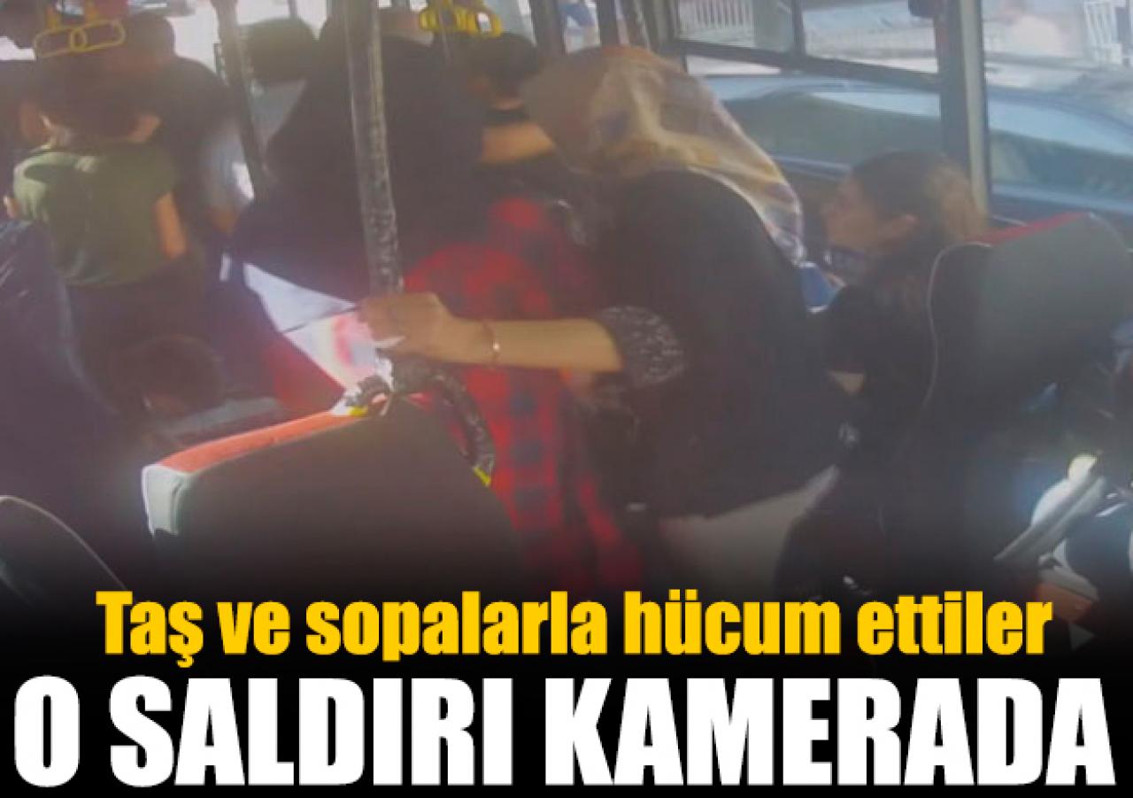 Minibüs şoförüne sopalı saldırı kamerada