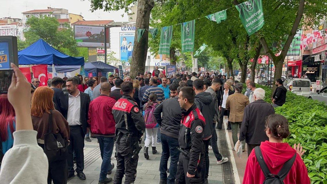 Partililer arasında 'işaret' gerginliği: Ortalık birbirine girdi.