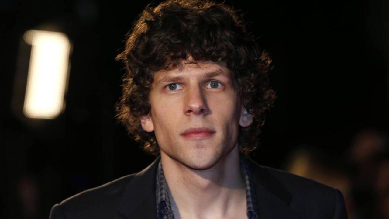 Jesse Eisenberg Asher kimdir, nereli, kaç yaşında ?