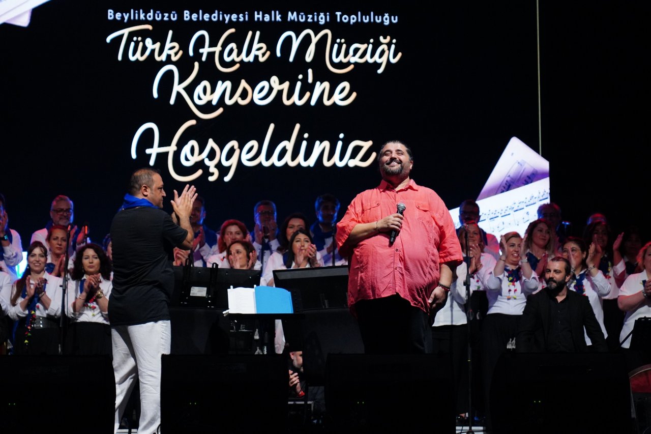 Beylikdüzü Belediyesi Halk Müziği Topluluğu'ndan ilk konser