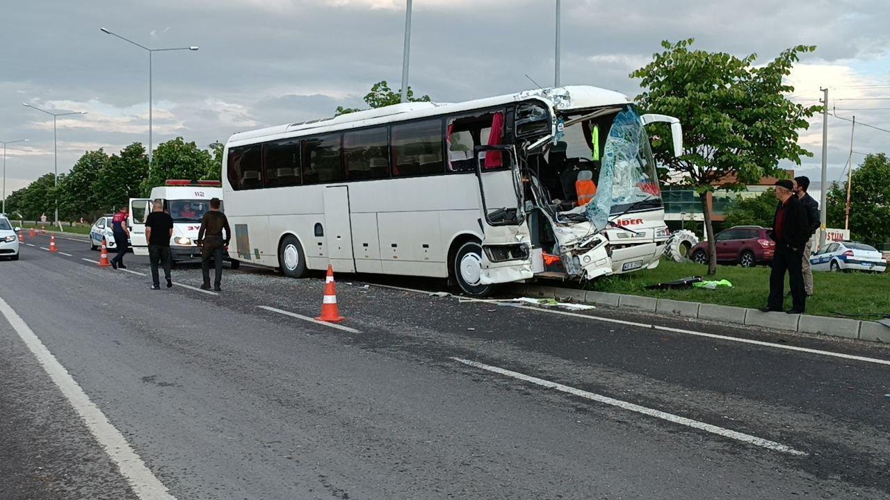 Kütahya’da feci kaza! Çok sayıda yaralı var