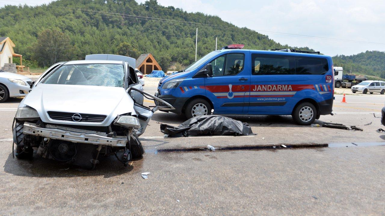 Bayram ziyaretinden dönerken kazada öldü