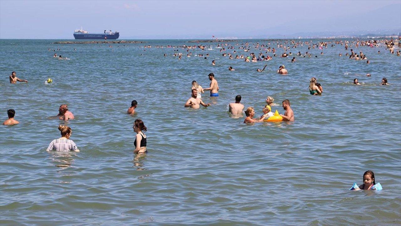 Sakarya sahilleri bayram tatilini "kayıpsız" atlattı