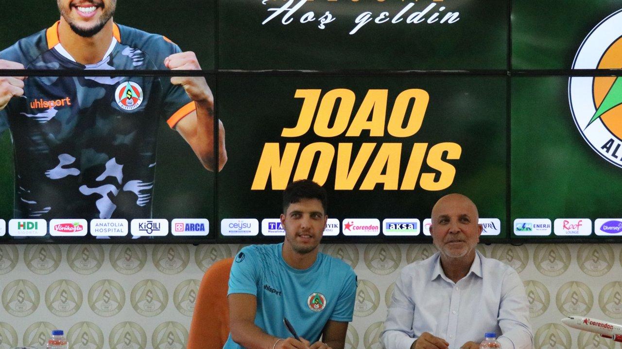 Joao Novais, yuvaya geri döndü