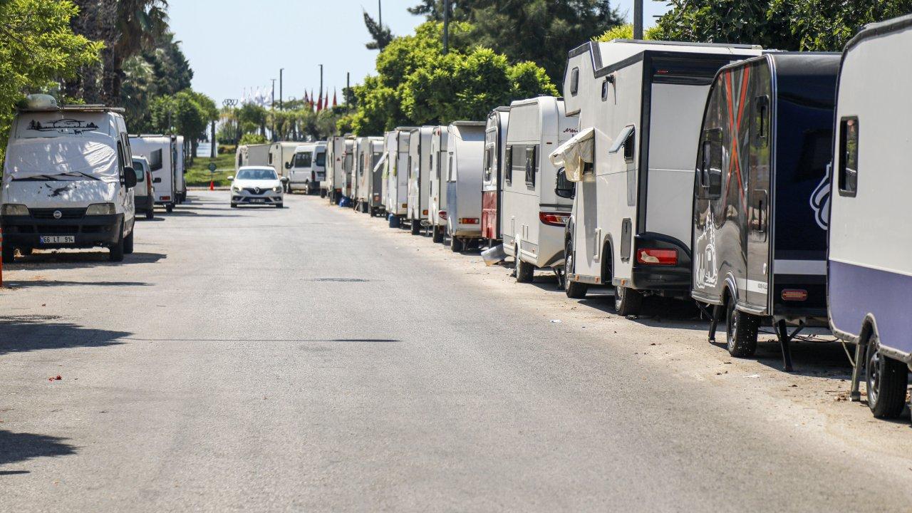 Mahalleli ile karavan sahipleri karşı karşıya: 'Karavan park', 'karavan galeri'ye döndü