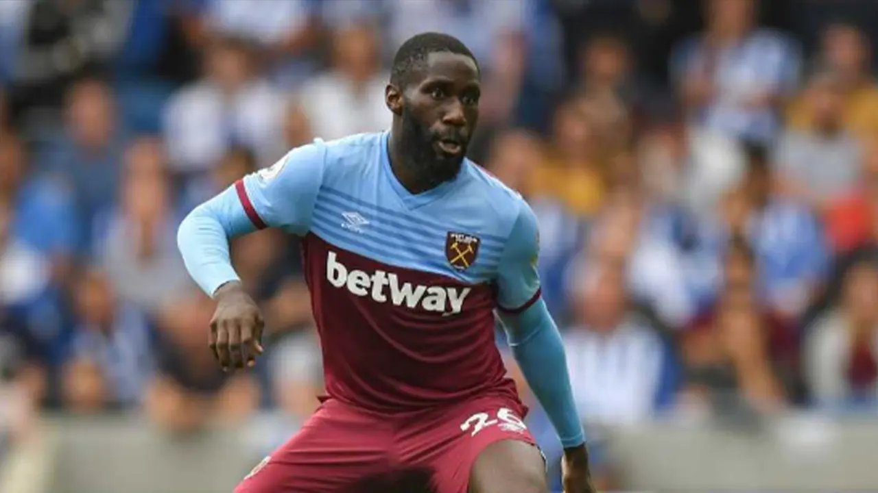 Beşiktaşlı futbolcu Arthur Masuaku'nun kırmızı kart cezası indirildi