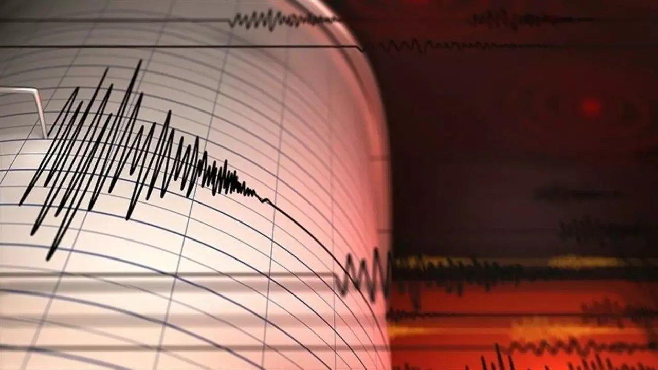 Ege Denizi'nde korkutan deprem