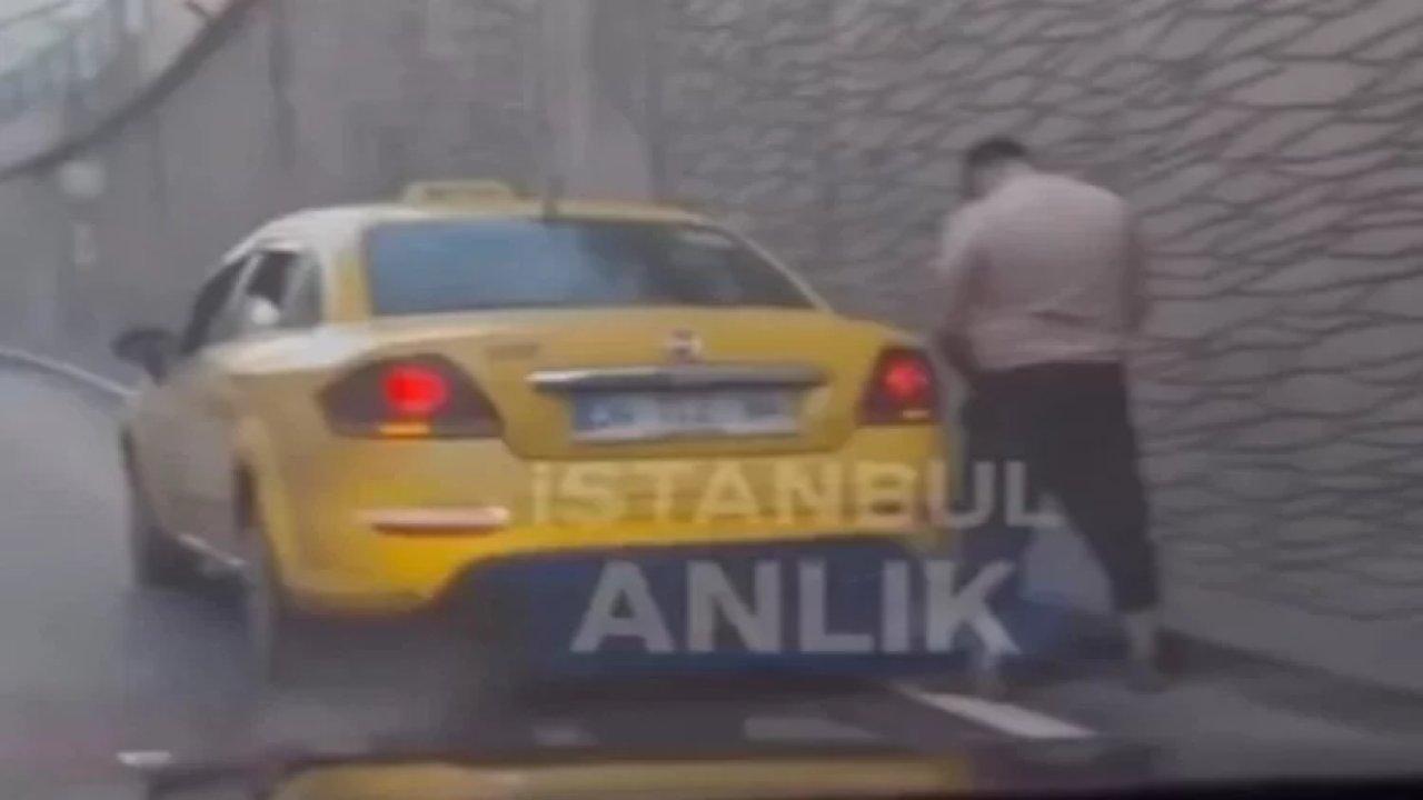 Yol kenarına idrarını yapan taksici meslekten atıldı!