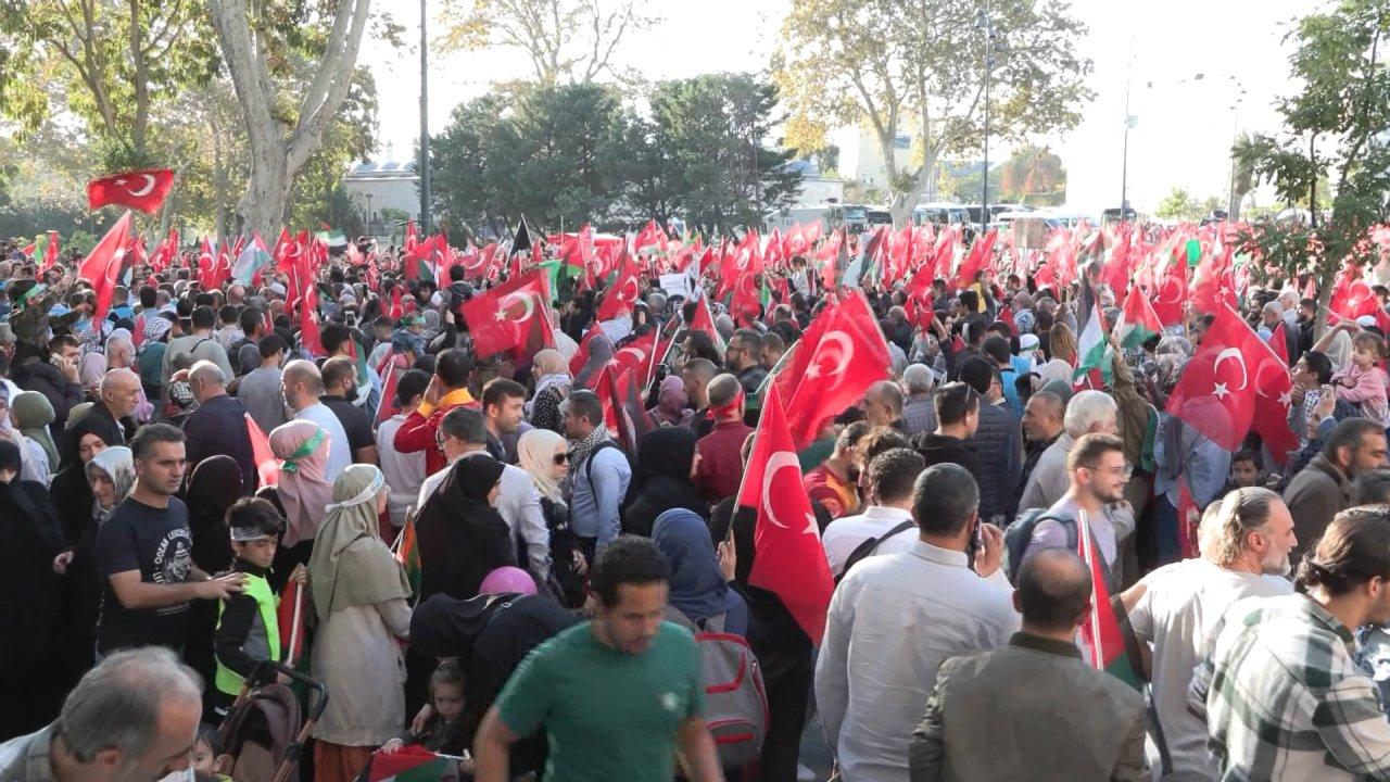 Hayatını kaybedenler için Ayasofya'da dua edildi