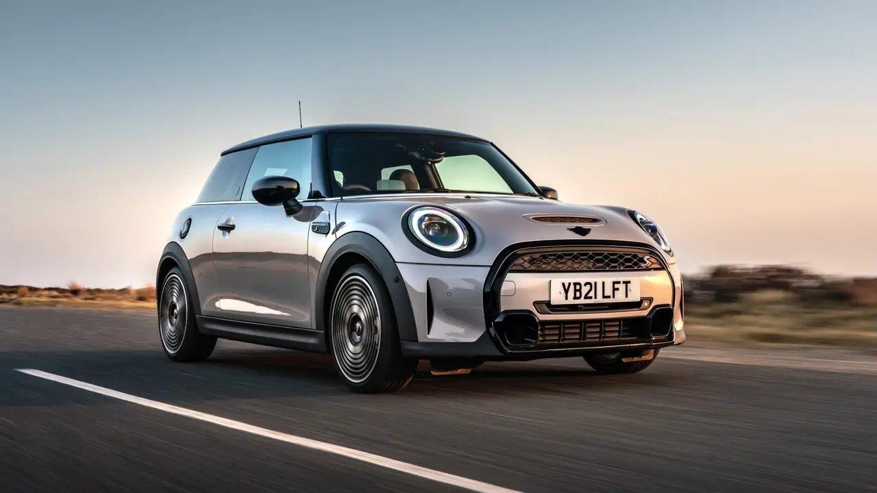 Kasım 2023 Mini Cooper Fiyatları Clubman, Countryman, Cabrio, Cooper SE, Mini JCW kaç bin TL?