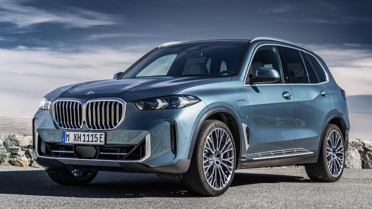 Aralık 2023 BMW Fiyatları 118, 320, 520, M, X, İX serisi ne kadar, kaç bin TL?