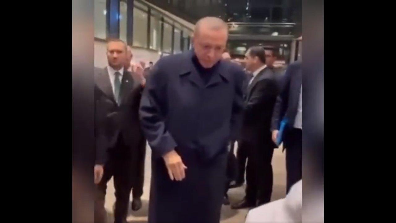 Cumhurbaşkanı Erdoğan çocuklara 200 TL harçlık verdi