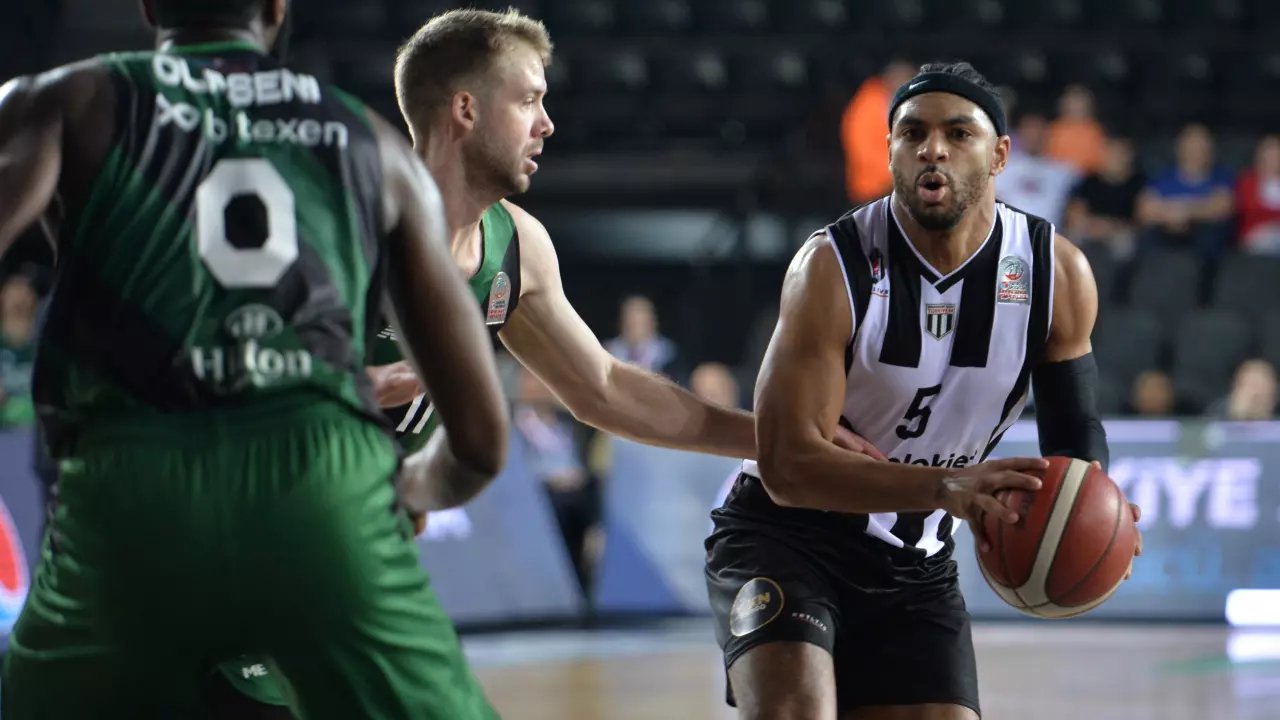 Beşiktaş Emlakjet'in rakibi Darüşşafaka Lassa