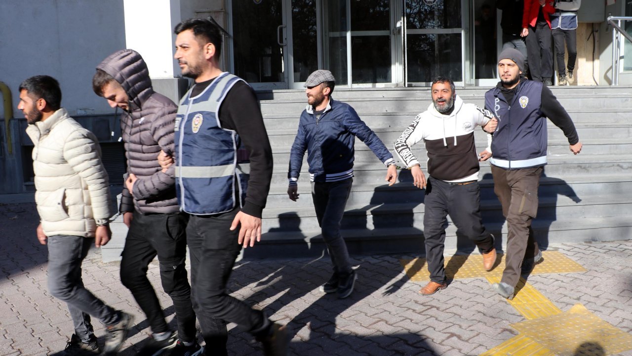 Kayseri’de aranan 14 hükümlü yakalandı