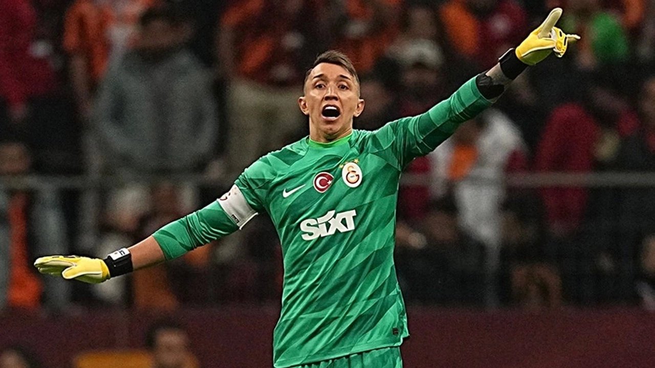 Fernando Muslera'da mutlu son yakın