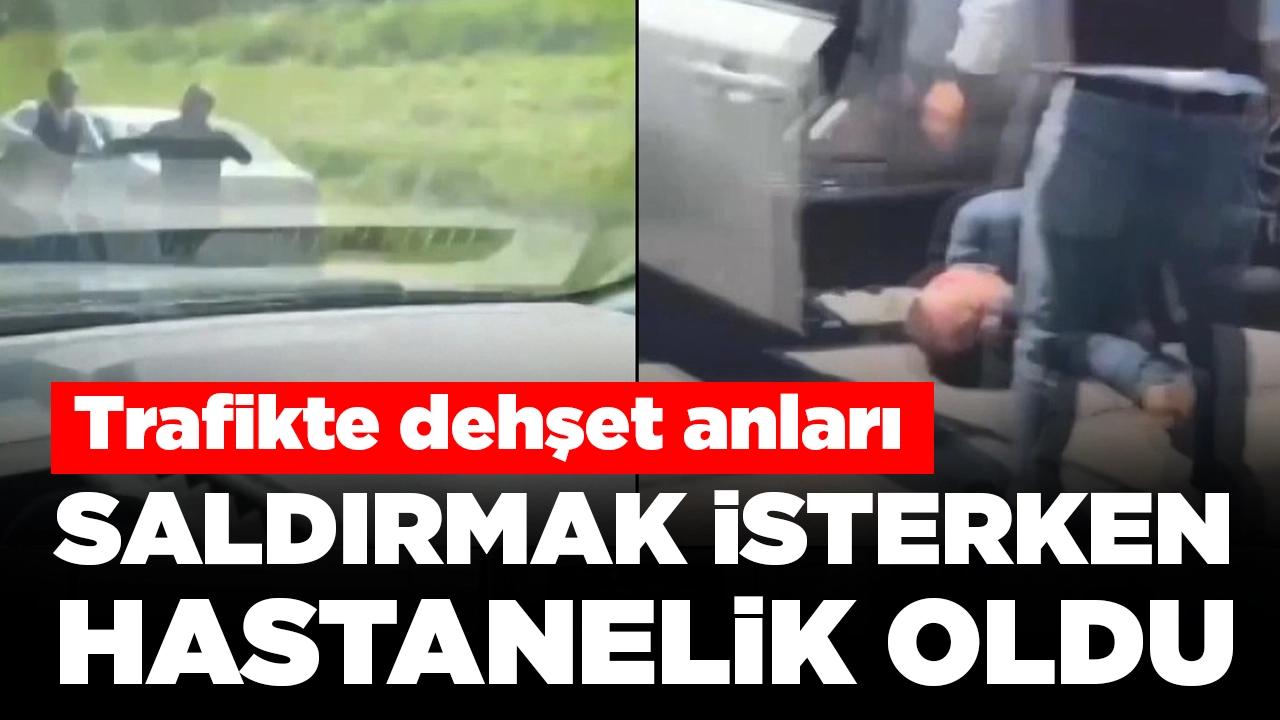 Trafikte dehşet anları: Tartıştığı sürücüyü tek yumrukla hastanelik etti