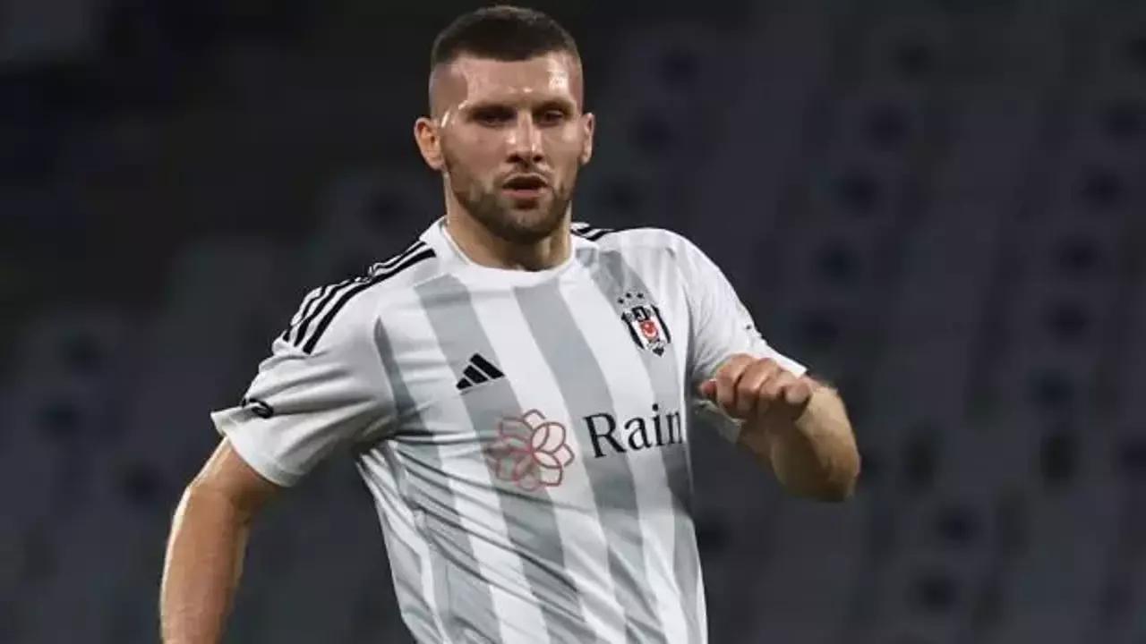 Beşiktaş'ta ilk yolcu belli oldu!