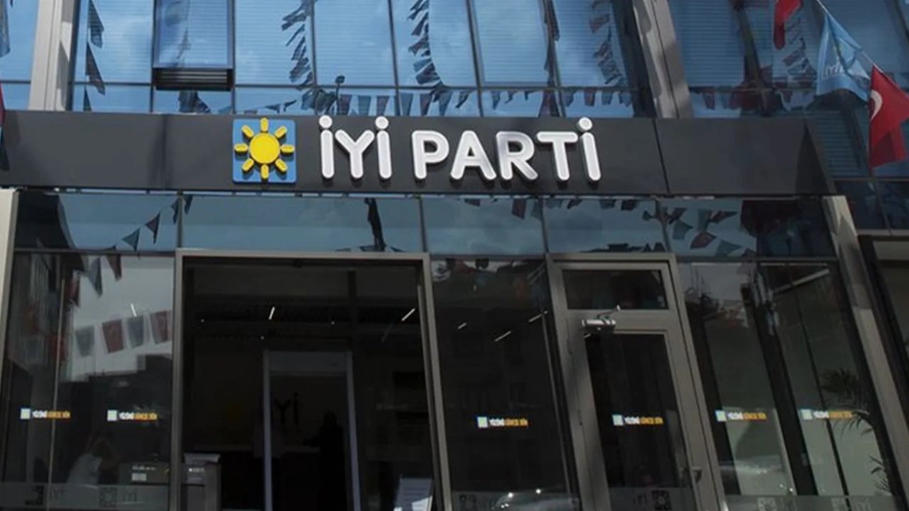 İYİ Parti'de bir istifa daha