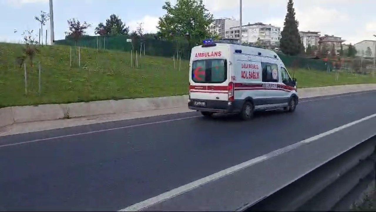 Çamaşır makinesi yüklü TIR devrildi, kazada şoför yaralandı