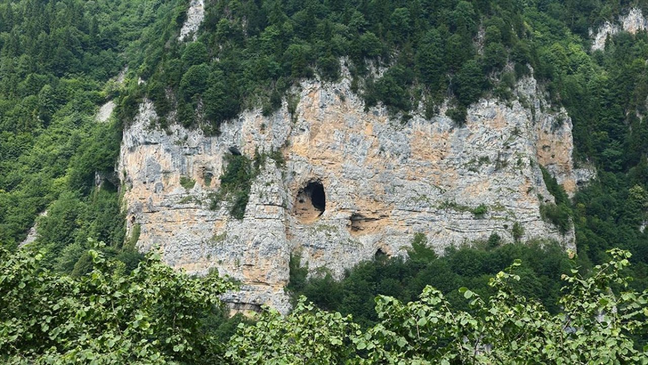 Türkiye haritasını andıran Şahinkaya Tepesi ilgi odağı oluyor