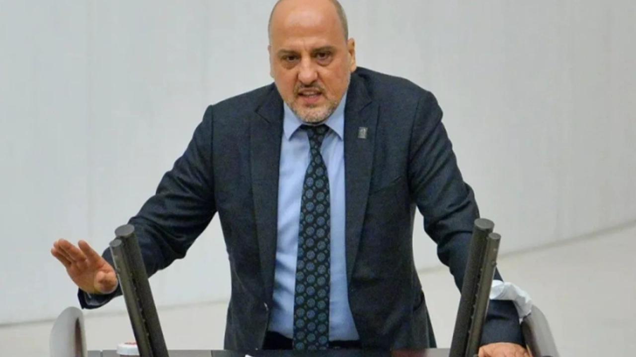 Ahmet Şık hastaneye kaldırıldı