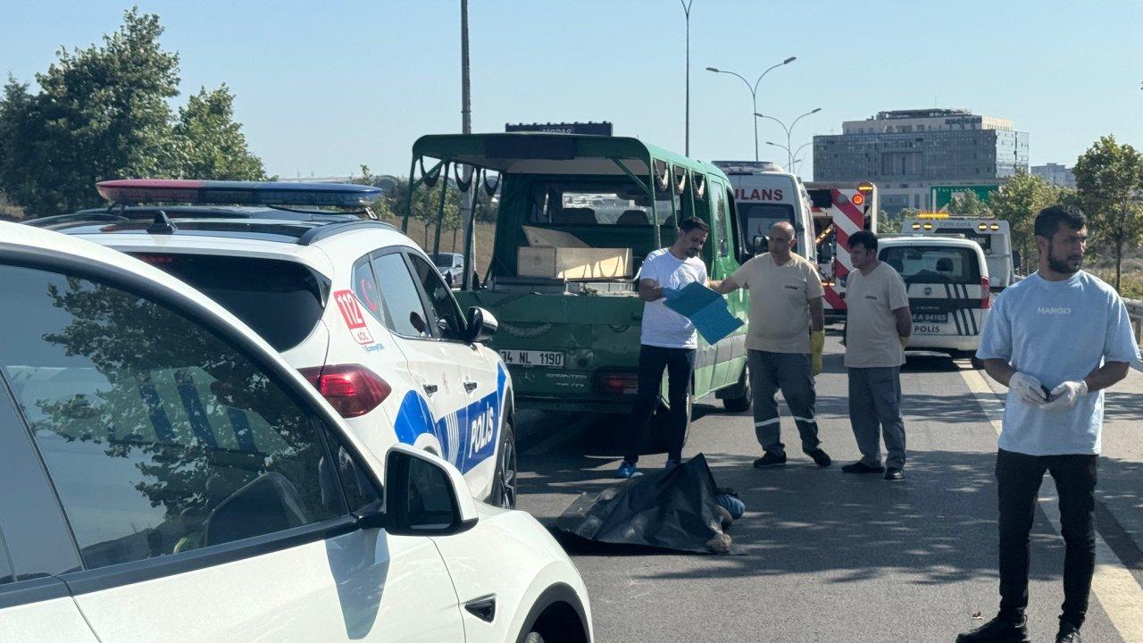 Pendik'te eşiyle sorun yaşayan adam, araçların önüne kendini attı